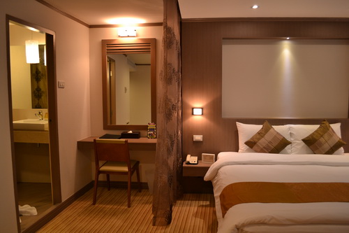 BOSSOTEL INN